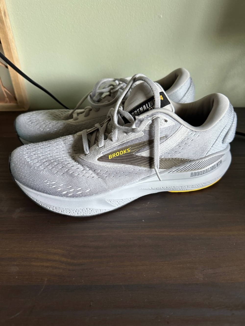 Brooks Adrenaline GTS 24